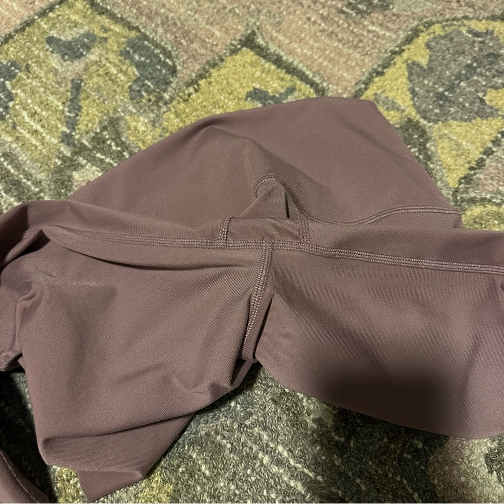 Alo Mauve Leggings - Picture 6 of 6